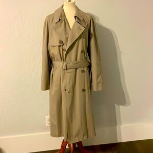 London fog trench coat size 40 short